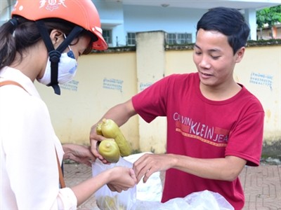 Chàng thủ khoa bán hàng rong.