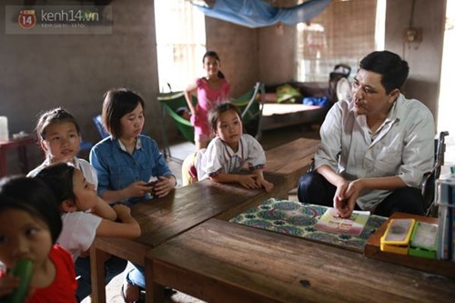 Phùng Văn Trường sống ở thôn Nhân Lý (xã Nam Phương Tiến, Chương Mỹ, Hà Nội). Kể về cuộc đời mình, anh không khỏi nghẹn ngào.